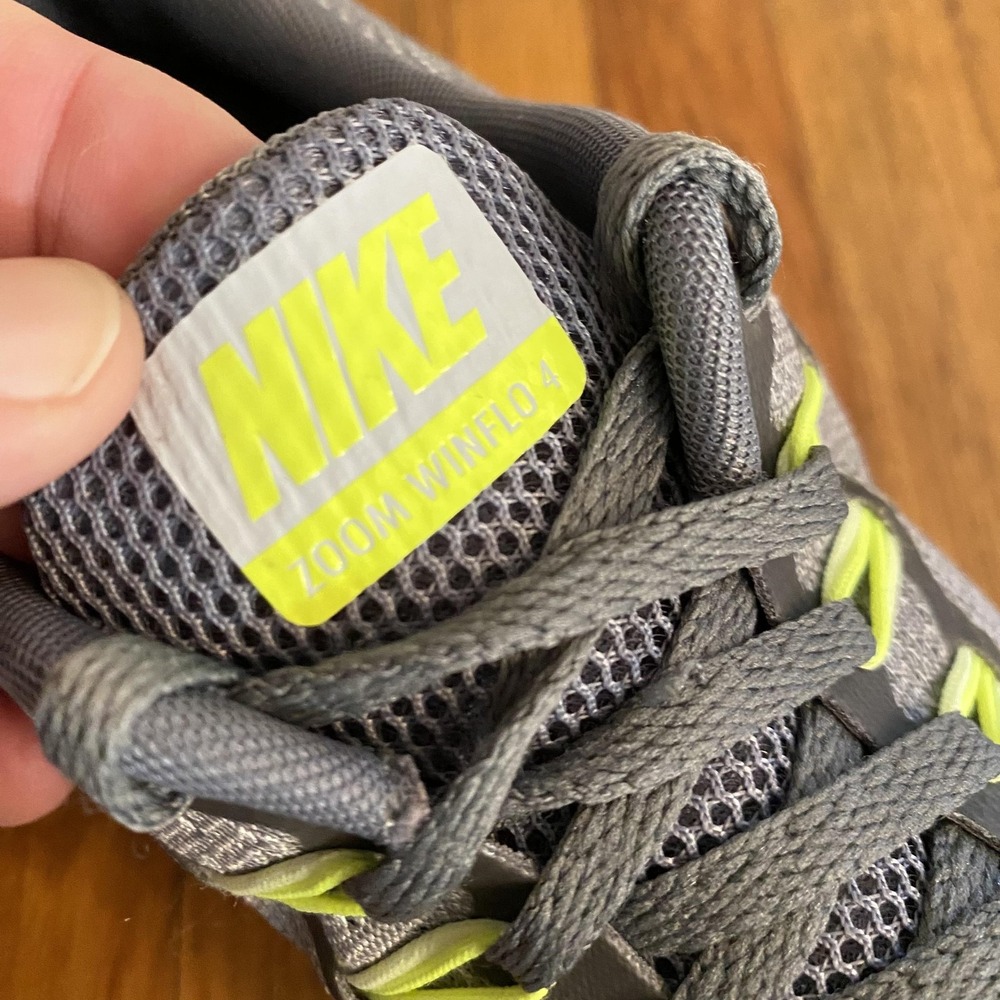 Nike Air Zoom Winflo 4 Shoes Womens Size 7.5 Volt Running Cushlon ST 898485-005 - Picture 3 of 13